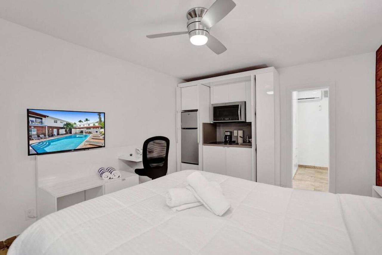 Waves Beach Town Cozy Studio Apartment بومبانو بيتش المظهر الخارجي الصورة