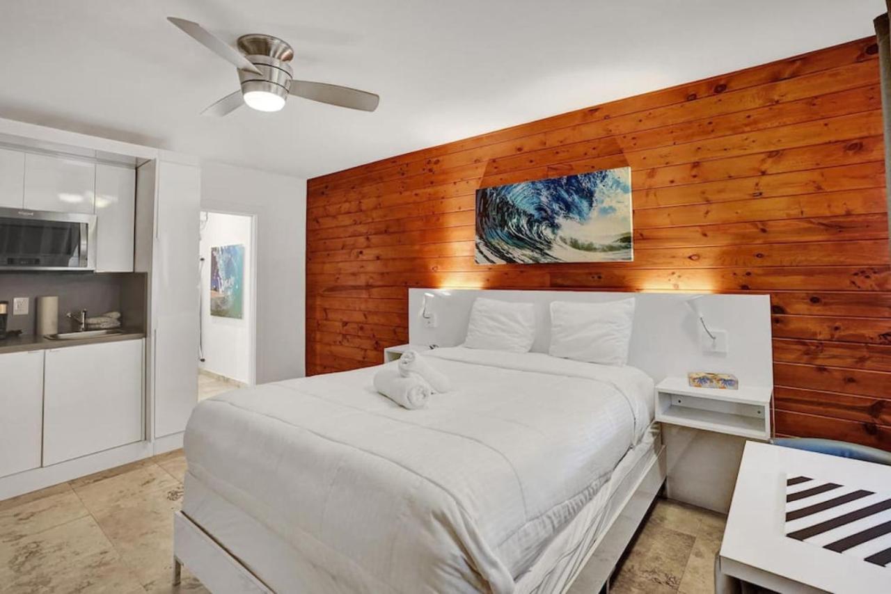 Waves Beach Town Cozy Studio Apartment بومبانو بيتش المظهر الخارجي الصورة